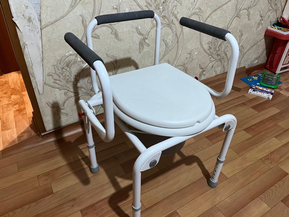 Продам стул туалет