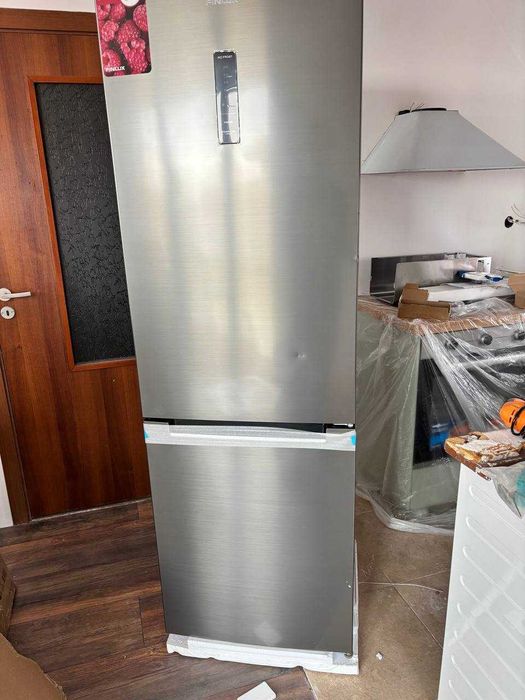 Хладилник с фризер Finlux FBN391DIX, 326 l, No Frost