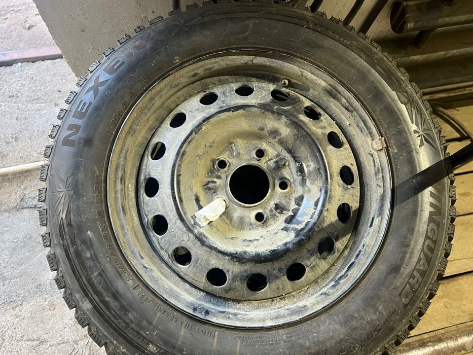 Шина Nexen вместе с дисками