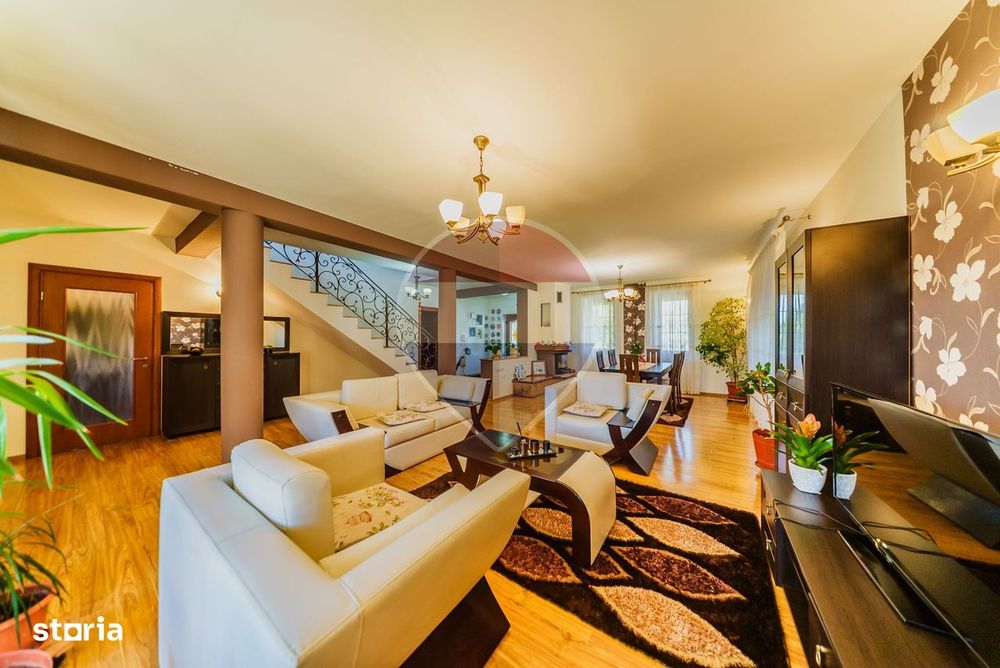 Vilă premium cu piscină și garaj | 360 mp | Teren 1.030 mp