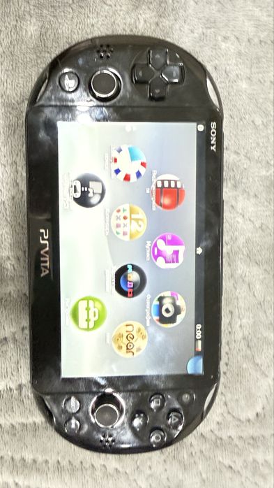 Продам playstation vita slim