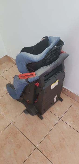 Sacaun de copil cu sistem  isofix