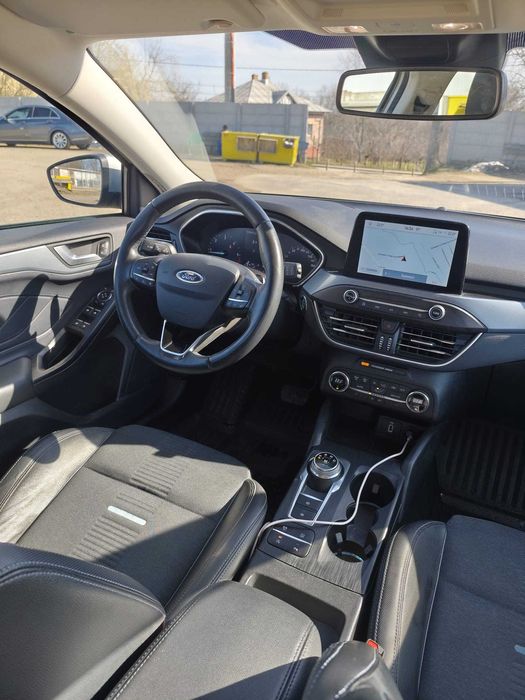 Ford Focus Active 2.0 EcoBlue 150 CP cutie automată 129.500 KM