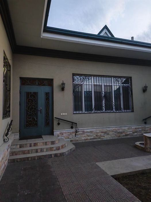 (4) Юнусабадский район. Бадомзар. Продается дом 165м² 2 уровня 
Бадомз