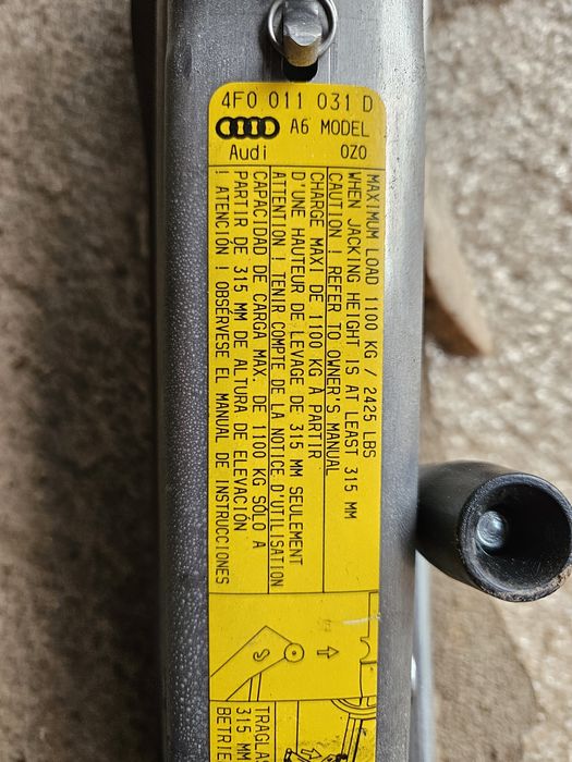 Крик за Audi a6 2008god