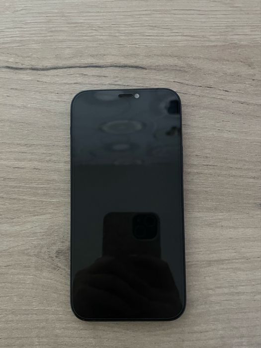 Продам iPhone 12