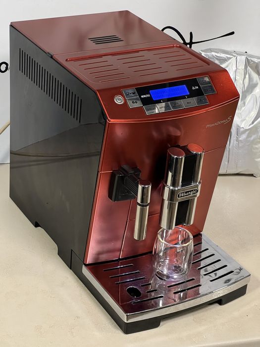 Кафемашина кафе автомат delonghı Primadonna S с гаранция