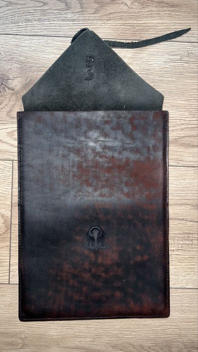 Кожанный чехол для Macbook M1