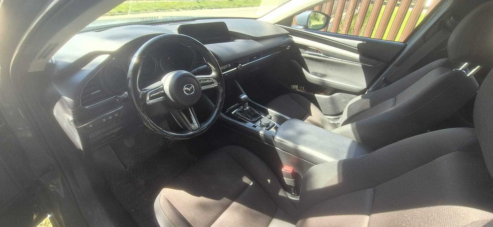 Mazda 3 / 2.0 SkyActiv - G / 122 CP / Plus an achizitie 2022