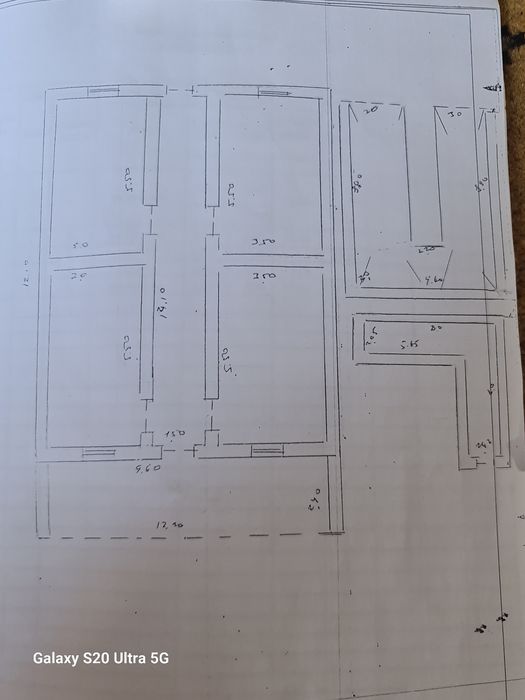 Ichan qala ichida uy sotiladi