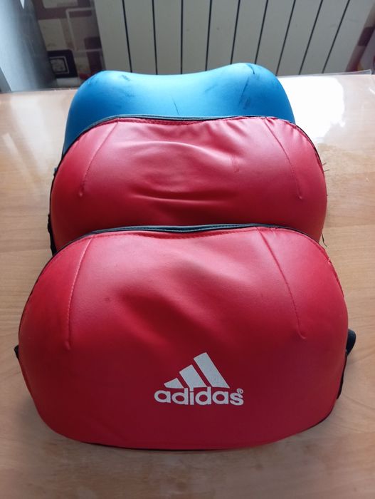 Защитки девочковые для каратэ