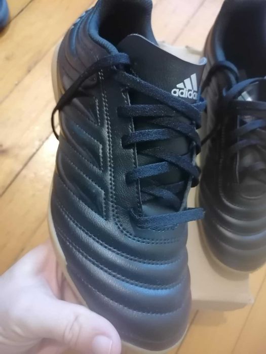 Чисто нови  маратонки 40.5и номер