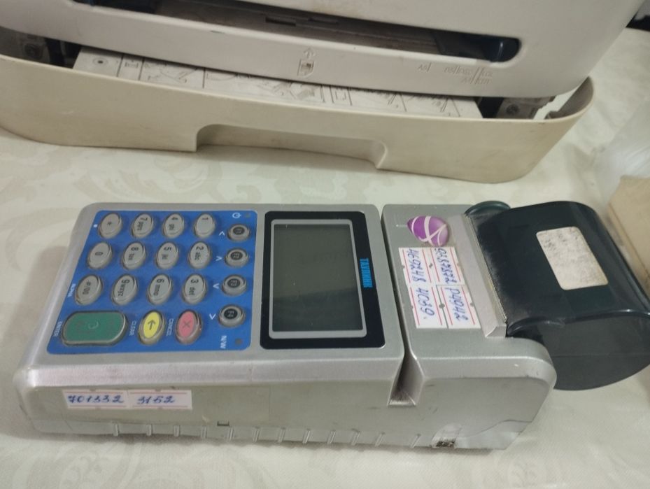 Продаю старые кассовые аппараты