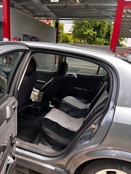 Mașină Opel Astra G