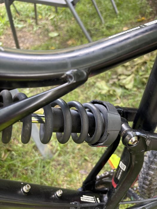 Bicicletă MTB ST 530 S 27,5" negru