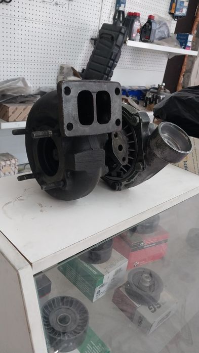 Турбина на мерседес MB811D