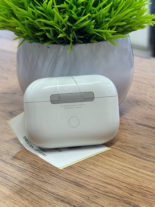 AirPods.   Pro 2