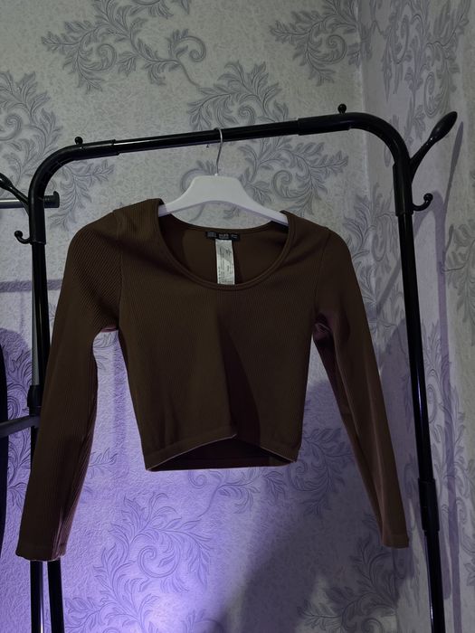 Одежда женская (рубашки, кофты)