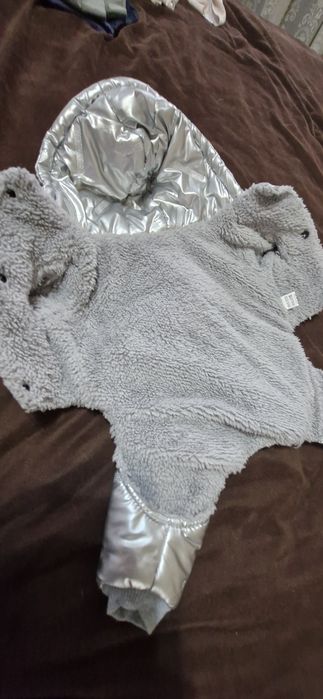 Продам комбинезон для собаки