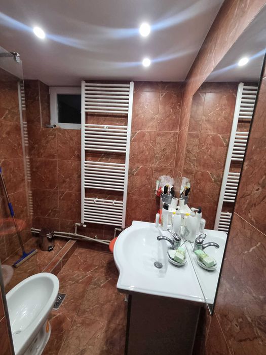 Casă cu Panouri Fotovoltaice si Teren 670 mp