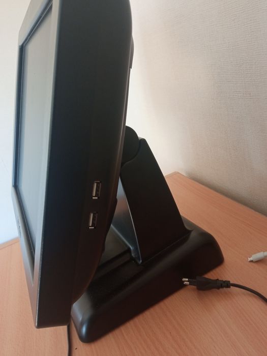 Моноблок 15" 4 ядерный 4gb ОЗУ SSD