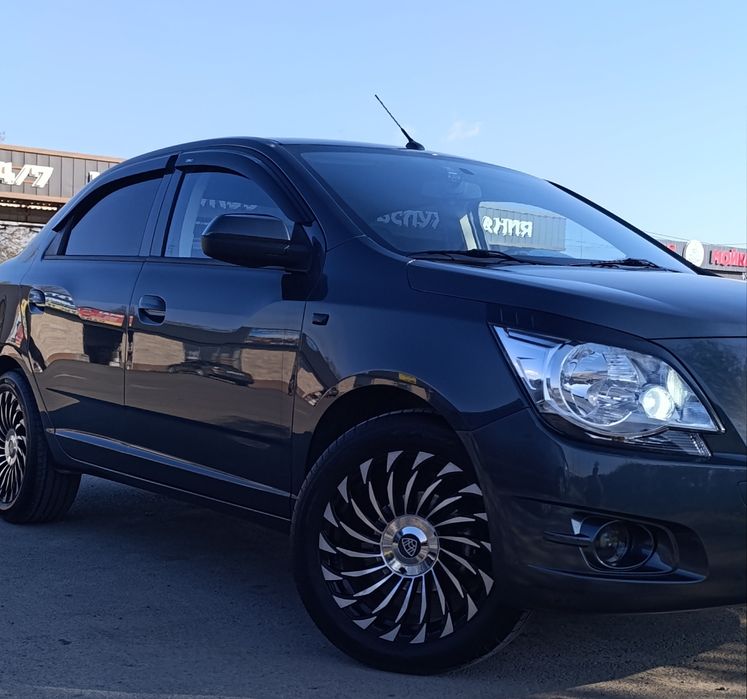 Продам диски с резиной 215/55 R17