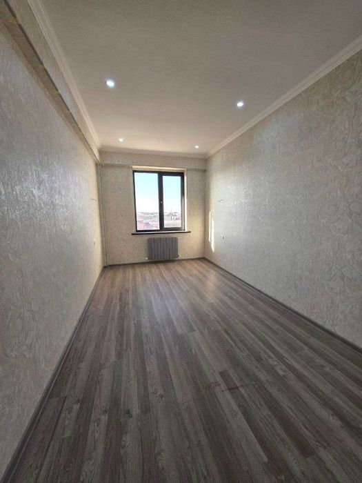 4х комнатная квартира на 5 этаже 118кв/м, в Самарканде