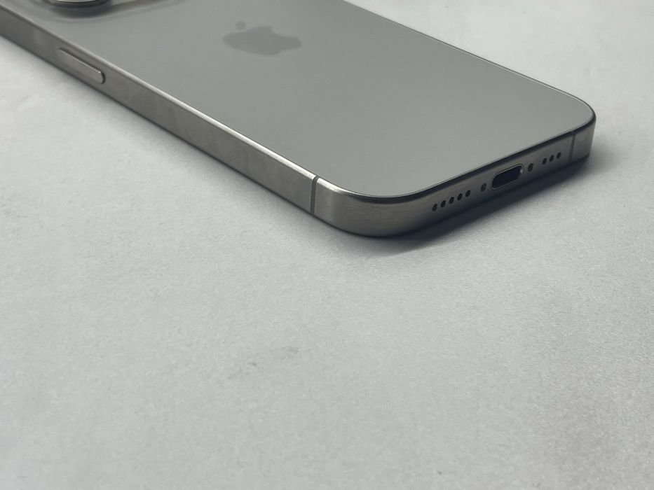 Бартер iPhone 15 pro 512gb 100%  natural