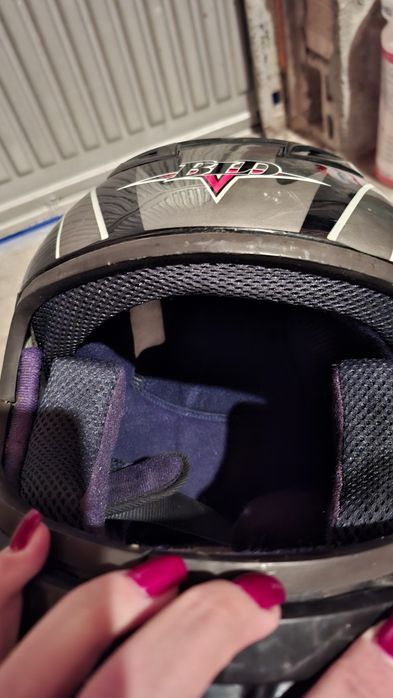 Черна маска за мотор