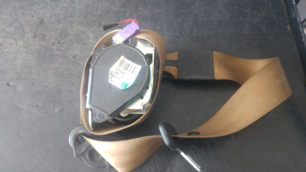 centura dreapta fata cu capasa  audi a6 4f c6 560788601