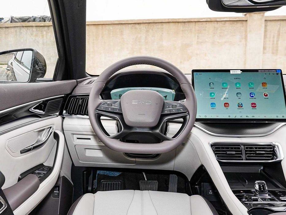 BYD Song PLUS champion smart drive naxt va nasiya savdo yillik 10%