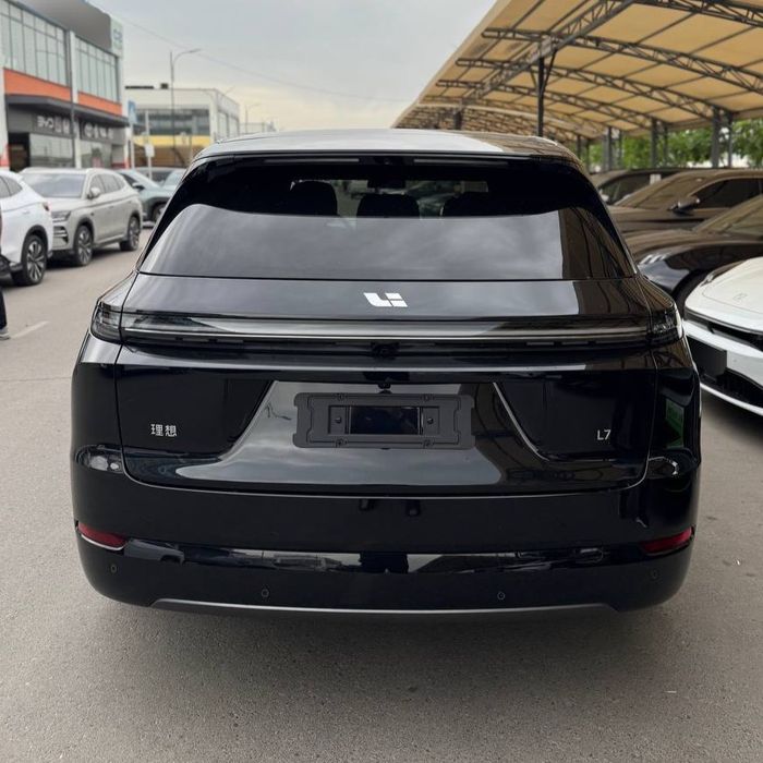 Lixiang L7 ultra restyling 2025