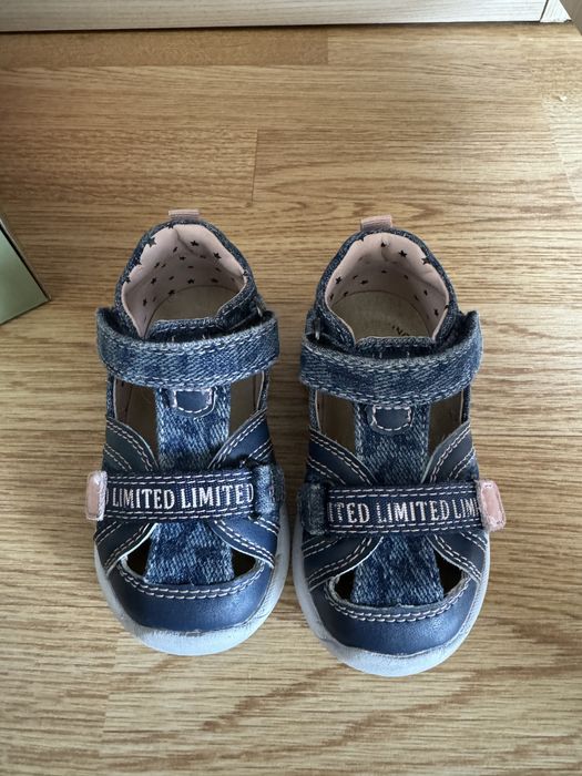 Детская обувь