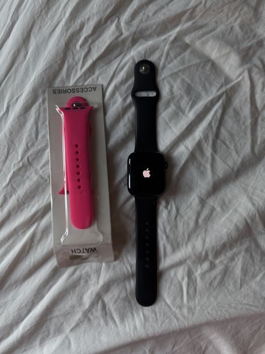 Apple watch SE (2nd gen, GPS) Alum 44MM