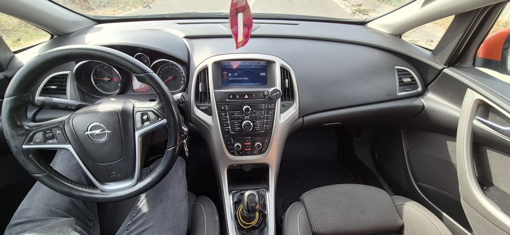 OPEL Astra 2011 — imagine 3