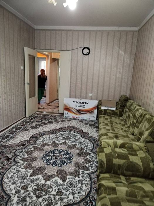 O'qiydigan ishlidigan qizlaga yaxshi sharoitli kvartira bor