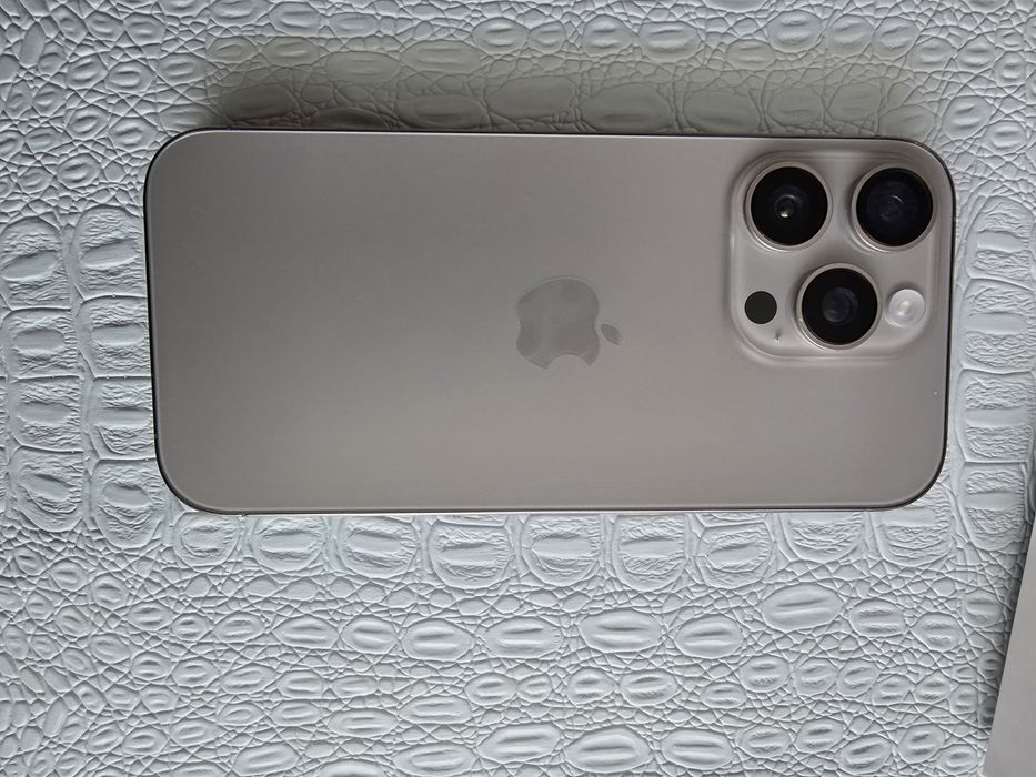 iPhone 16 Pro, 128 gb.