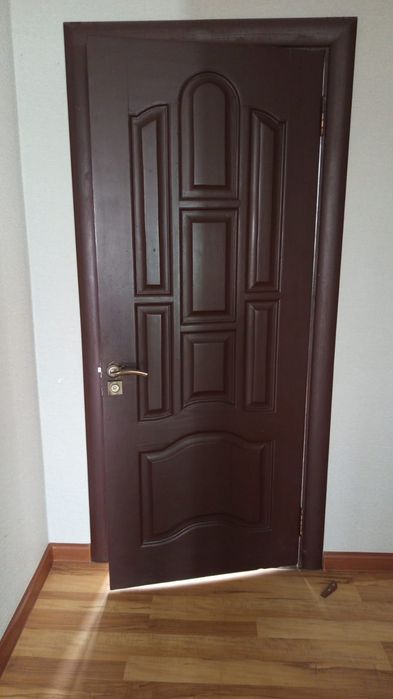 Двери деревянные