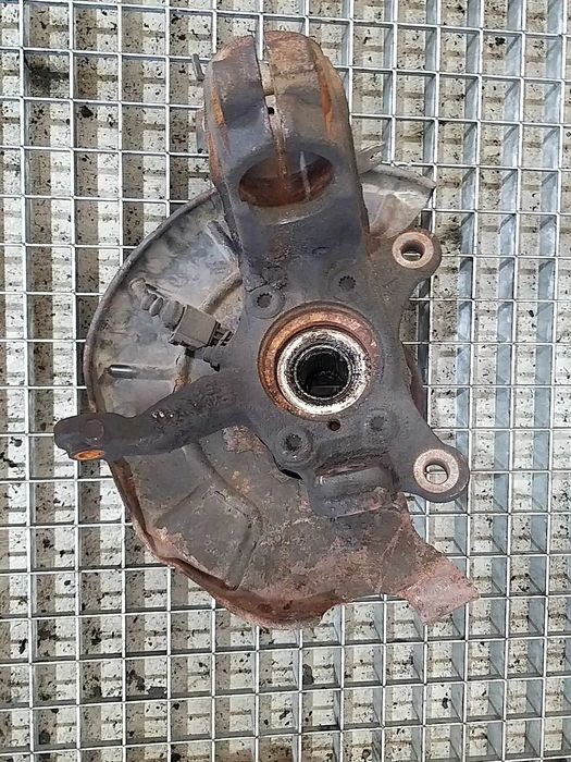 Fuzeta stanga fata 2.0 tdi vw touran 1t