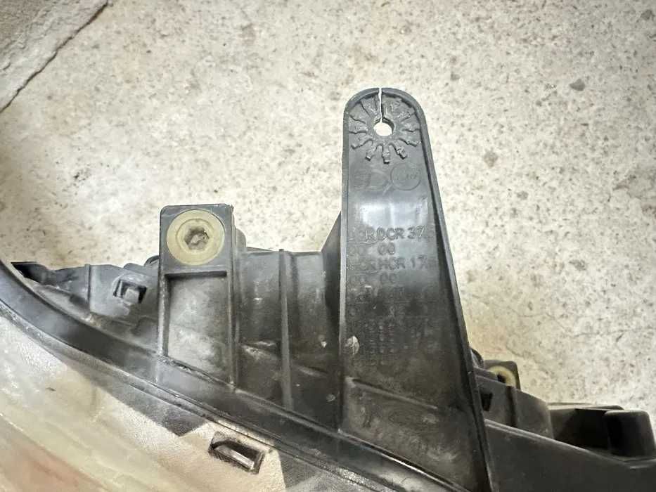 Фарове за Форд Мондео 2010 г. - Bi-Xenon; завиващи