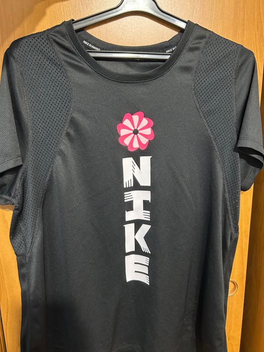 Суичъри на Puma,H&M,Bershka и тиниска на Nike
ОРИГИНАЛНИ ‼️