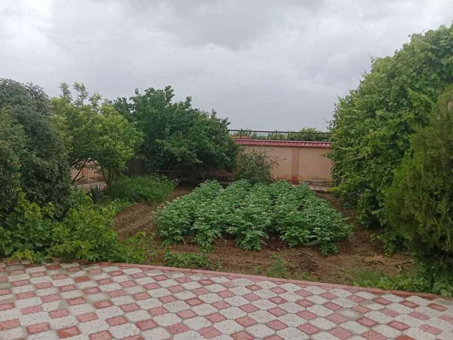 Кармана тумани Дустликда 2013 котедж сотилади