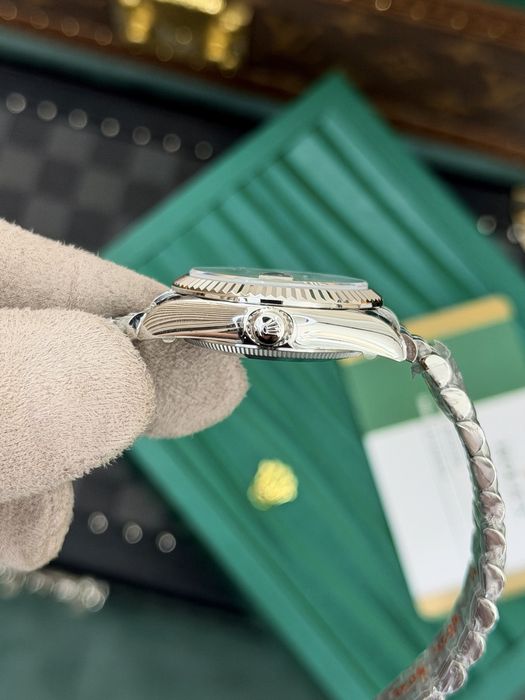 Rolex Date-Just Diamond 31mm - ETA -