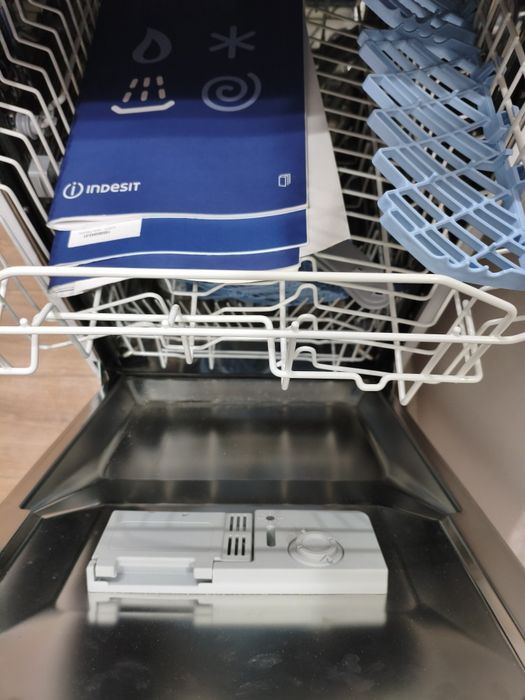 Посудомоечная машина НОВАЯ Indesit