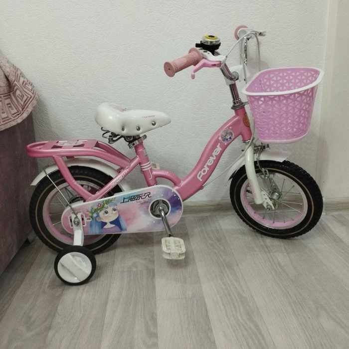 велосипед детский б.у.от 2х до 8 лет диаметр колес 30 см