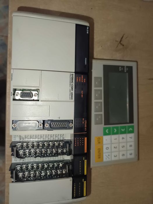 PLC OMRON CPU45-V1 si interfata