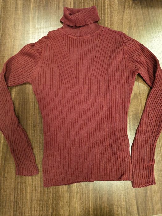Различни блузи по 6€, подходящи за деца и жени- Zara и pepe jeans, размер 11-12,см 152; размер XS.