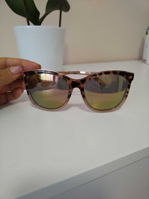 Guess дамски слънчеви очила