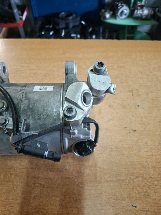 Compresor aer condiționat Bmw  Seria 2 F45 1.5 Benzina  2015>