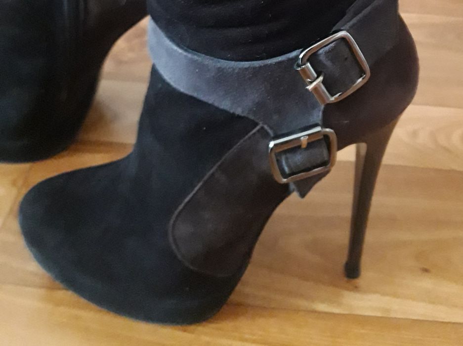 Продам сапоги. Замша натуральная